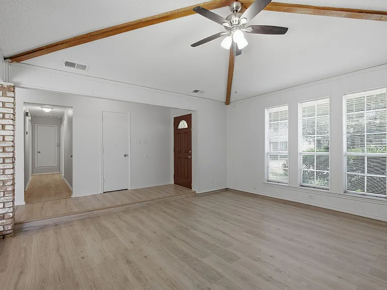 7306 Ridgeview Dr — Photo 6