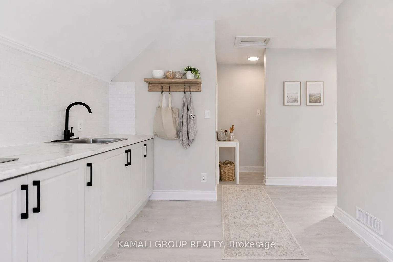 1 bed, $1,300 — Photo 4