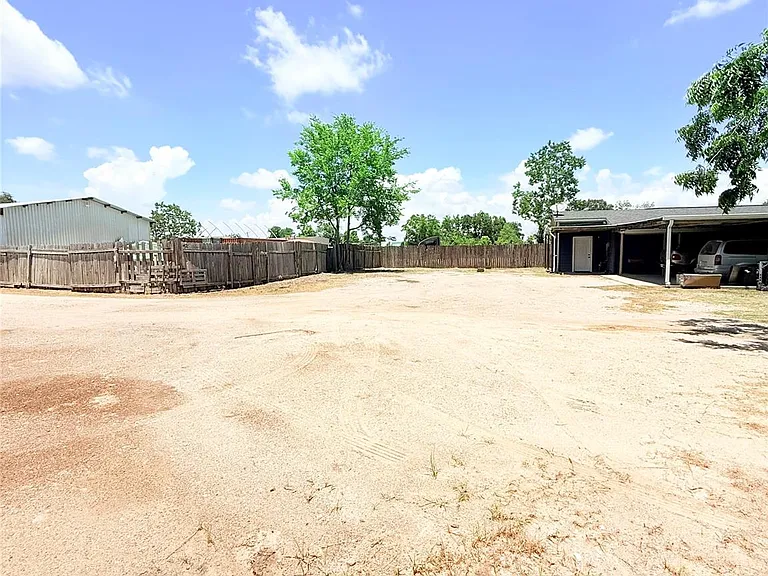 6910 John Ralston Rd — Photo 4