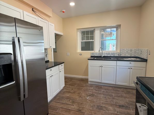 105 Crystal St