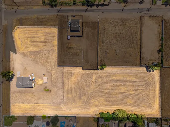 430 S Thorne Ave, Fresno, CA 93706