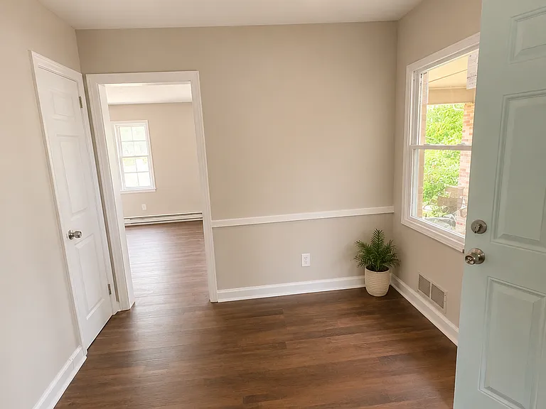 24 Carmichael St — Photo 18
