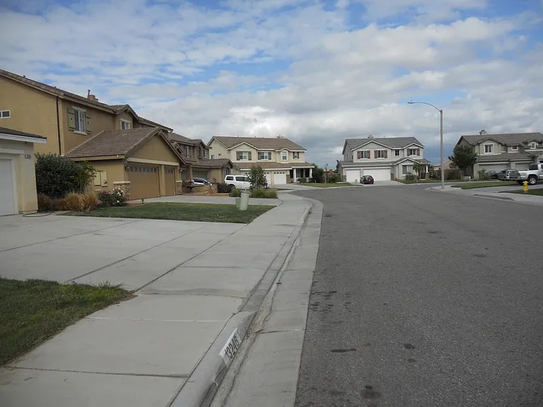 13246 Milton St — Photo 3