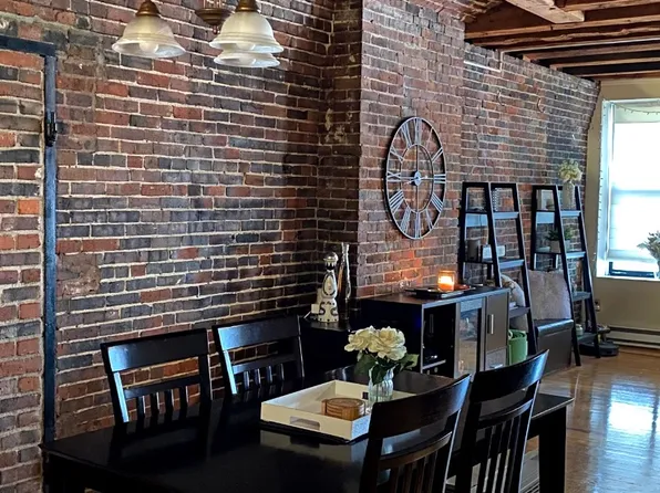 82 Commercial St APT 3, Boston, MA 02109