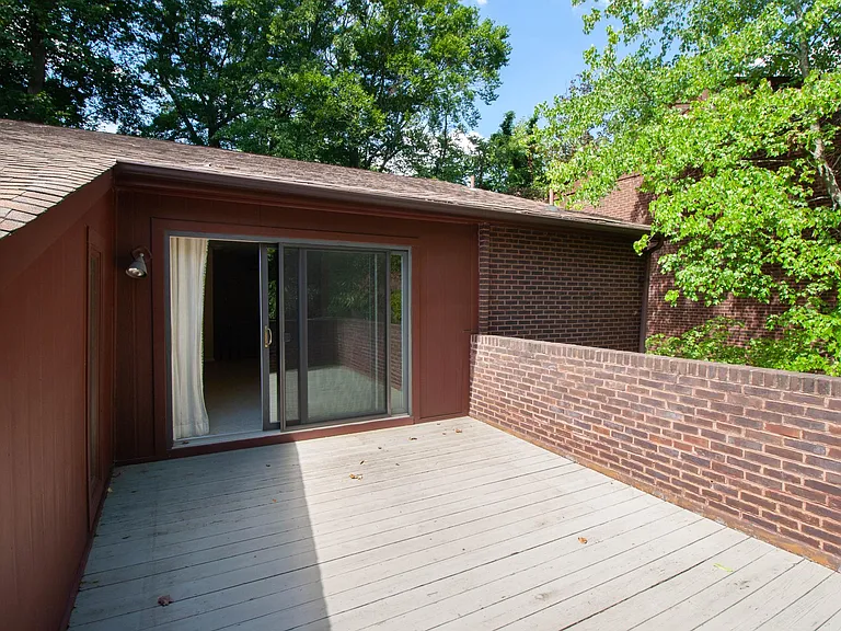 3503 Redwood Ct — Photo 43