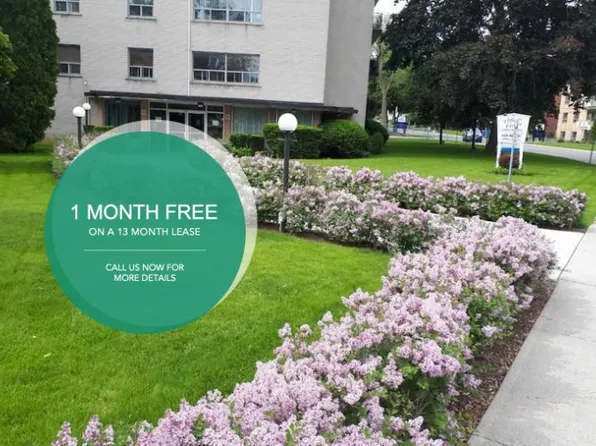 30 Mountain Ave S, Hamilton, ON L8G 2V4