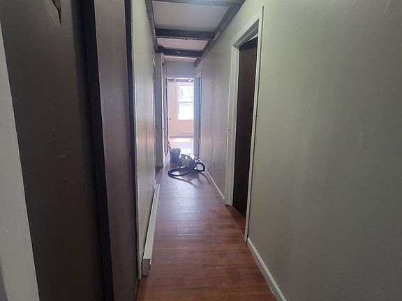 4th image of 214 Mayock St