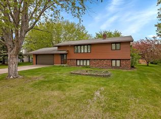 1664 Poppy Rd, Saint Cloud, MN 56303