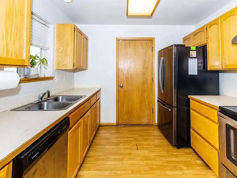 375 Aurora Way — Photo 6