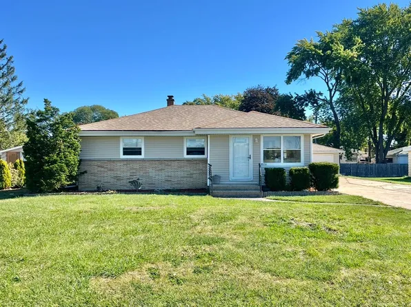 8274 N 55th St, Brown Deer, WI 53223