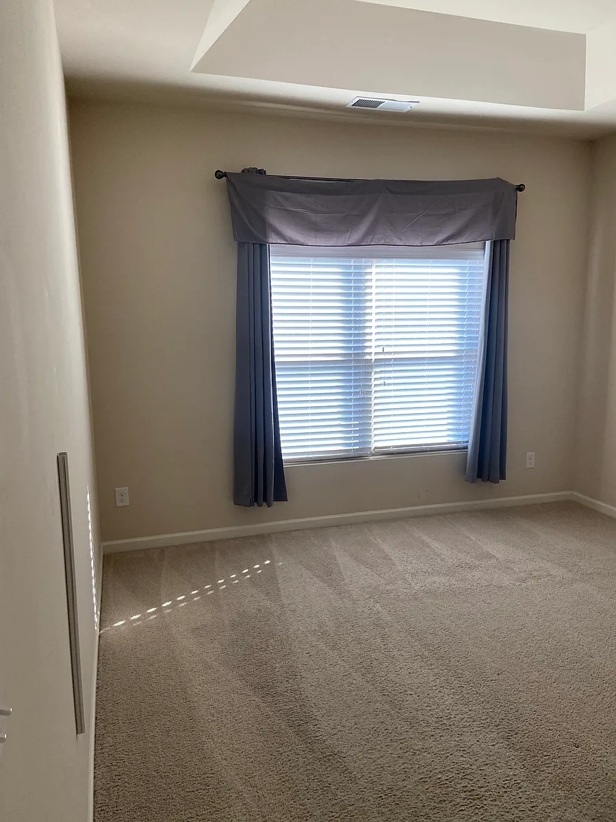 Master Bedroom - Stablebridge Dr