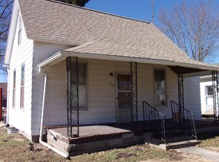 273 S Jacksonville St, White Hall, IL 62092