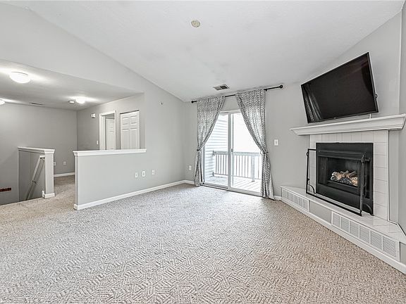 4th image of 4205 Lenox Oval