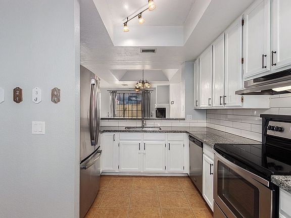 3rd image of 3921 W Ivanhoe St Unit 174