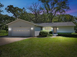 7710 Ravina Dr, Spring Grove, IL 60081