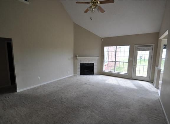 5th image of 2189 Purple Leaf Ln