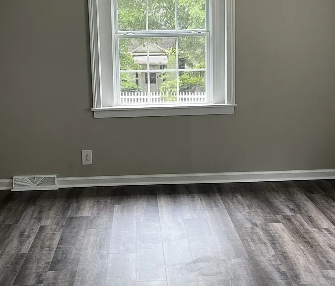 3504 Tyler St — Photo 3