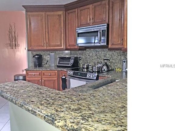 3rd image of 935 Ocala Woods Ln