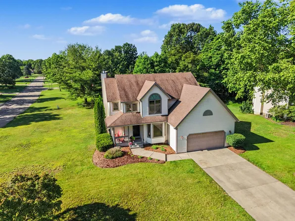 1864 Erin Isle Dr, Holland, MI 49424