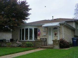 9224 S Trumbull Ave, Evergreen Park, IL