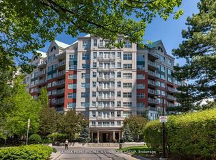 18 Concorde Pl #Lc7, Toronto, ON M3C 3T9