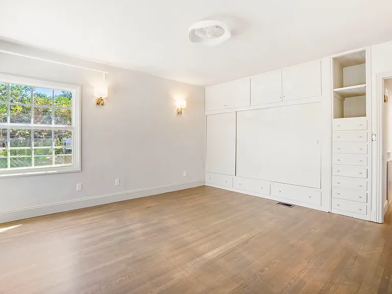 4766 Terrace Dr — Photo 25