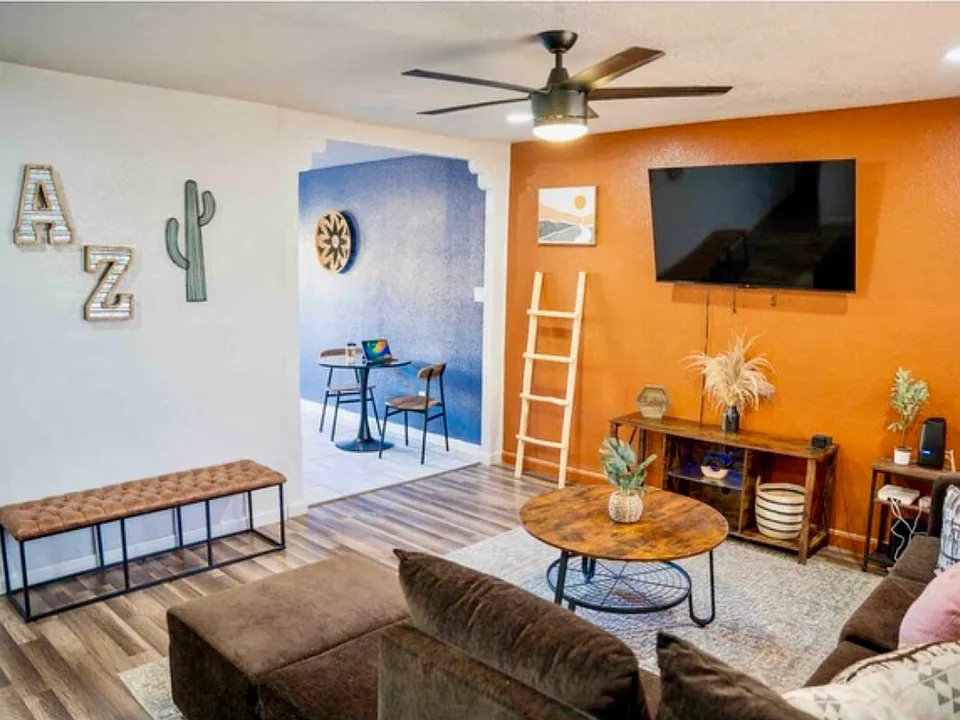 2490 W Yowell Ct #1
