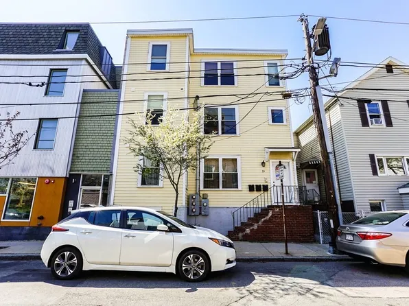 33 Warren St #2, Cambridge, MA 02141