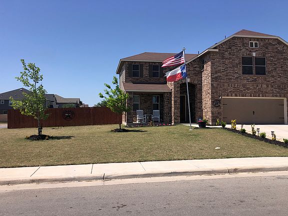 3rd image of 2053 Oxbow Cir