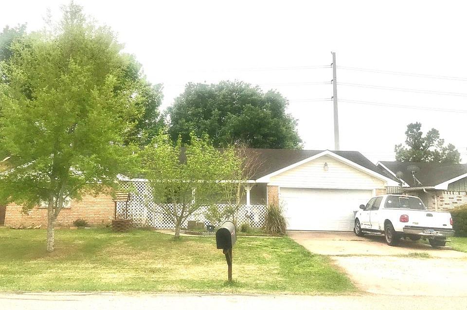 1st image of 1711 Cypress Dr