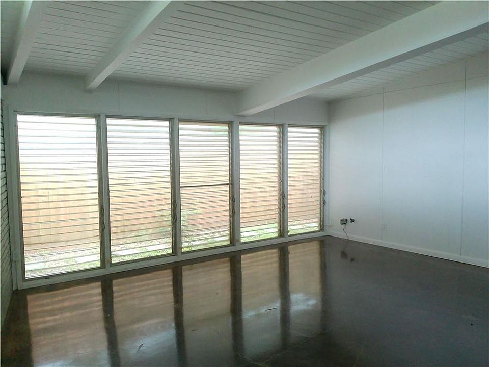 1st image of 219 Purl Pl