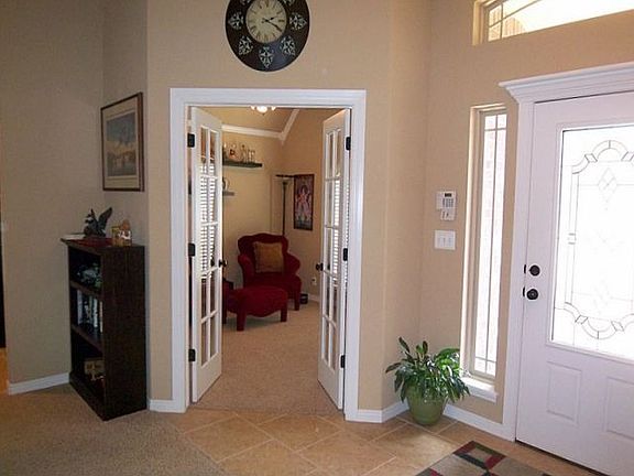 4th image of 1005 E 135th Pl