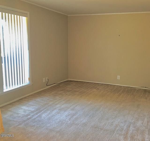 2nd image of 214 Lanai Vlg #D