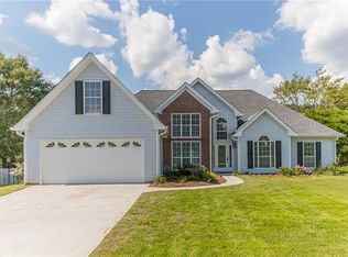 379 Beech Hollow Trl, Loganville, GA 30052