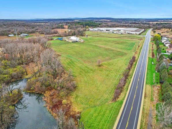 105 Kent Road #L1 & L3-8, Poynette, WI 53955