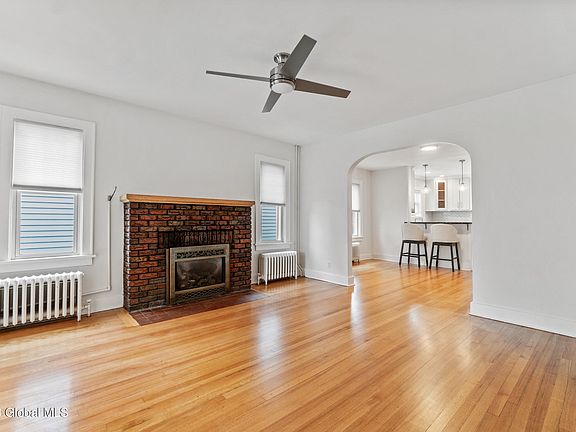 5th image of 125 Van Schoick Avenue