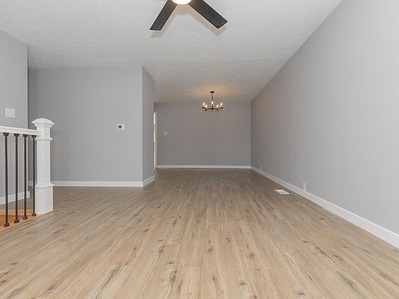 4th image of 5007 Manor Ct