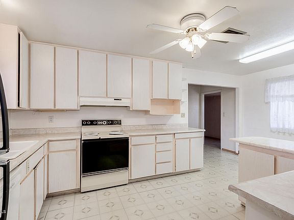 2nd image of 3701 W Frier Dr