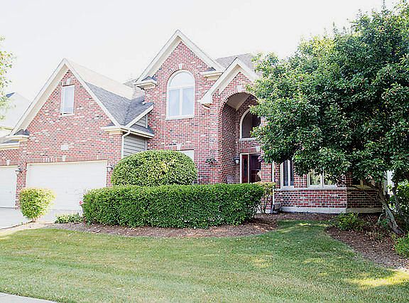 2nd image of 777 W Thornwood Dr