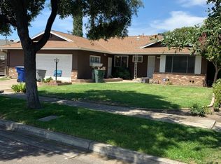 4475 E Robinson Ave, Fresno, CA 93726