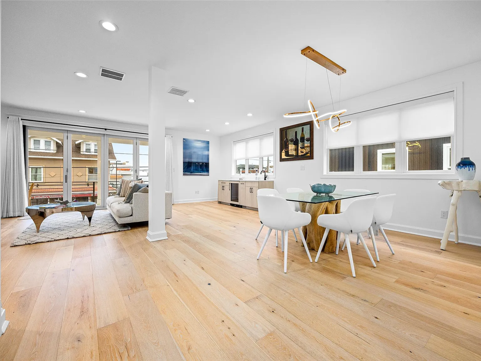5 bed, 3.5 bath, 3000 sqft, $55,000 — Photo 3