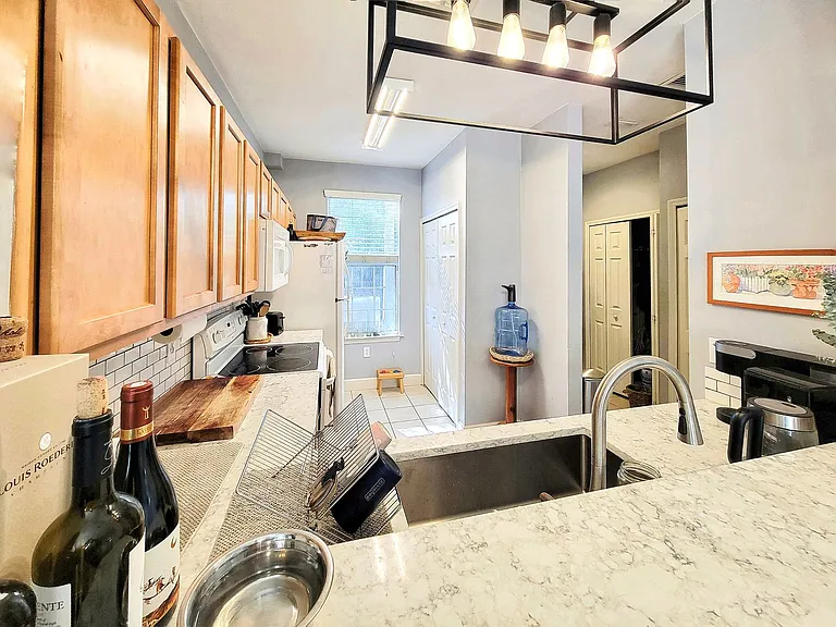 901 NW 21st Ave — Photo 10