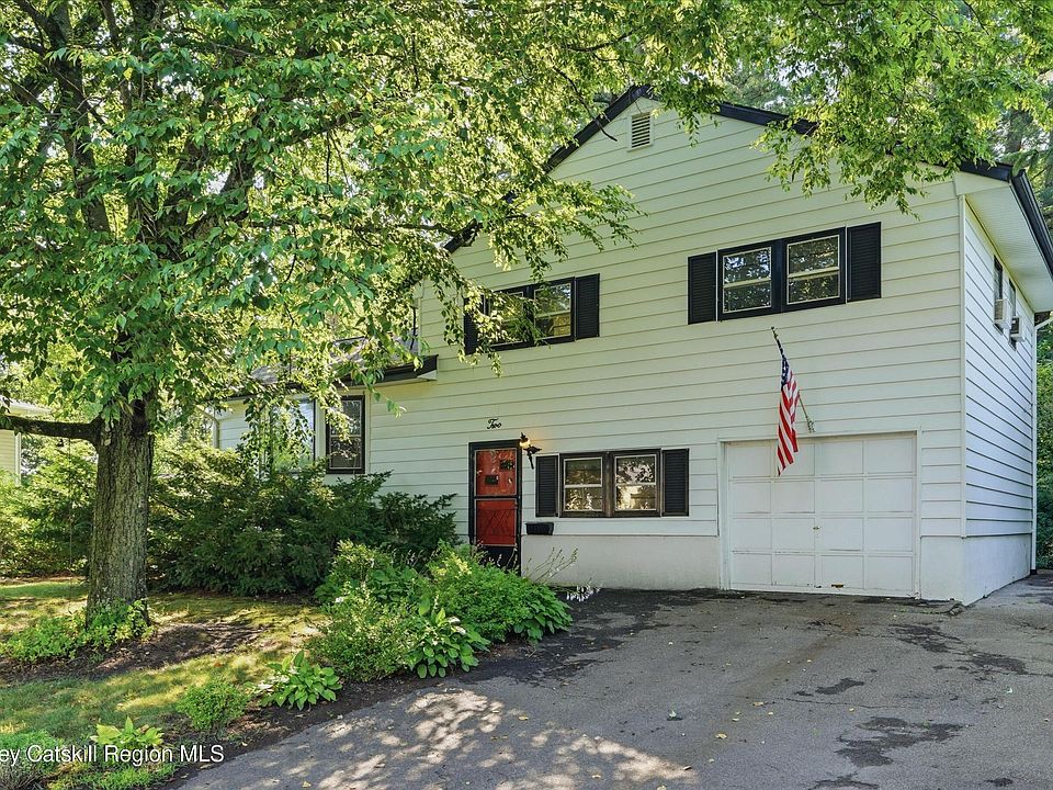 1st image of 2 Cedar Lane