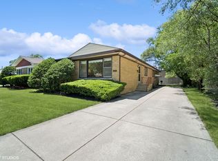 9250 Keating Ave, Skokie, IL 60076