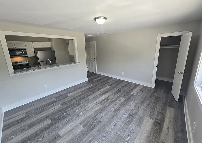 9600 11th Bay St #7 — Photo 7