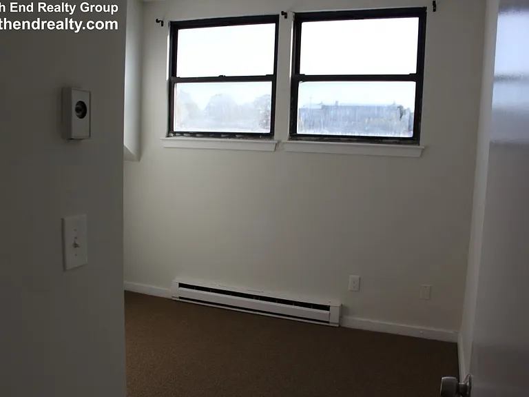 483 E Broadway #8 — Photo 11