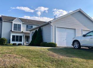 9 Nottingham Dr, Mechanicsburg, PA