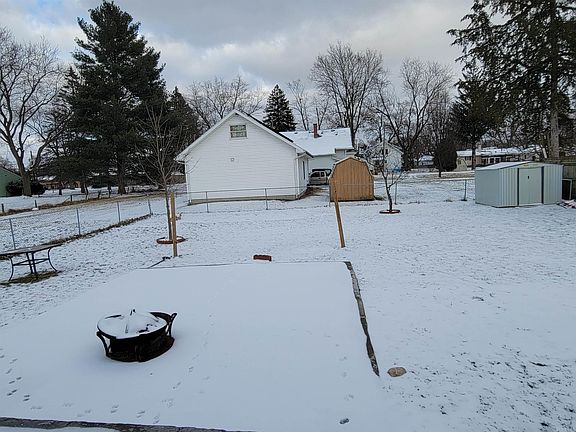 3rd image of 2918 Garden Blvd
