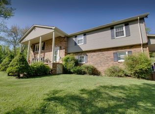 94 Horseshoe Bend Ln, Elmwood, TN 38560