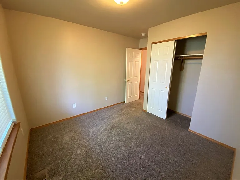 602 E Country Side Ave — Photo 20